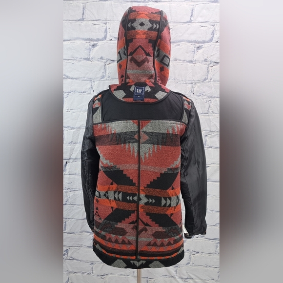 NEW Gap Women's Short Duffle Coat Toggle Southwestern Native Wool Small - Picture 8 of 13